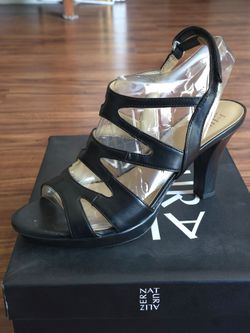 Woman's naturalizer heels 9.5m