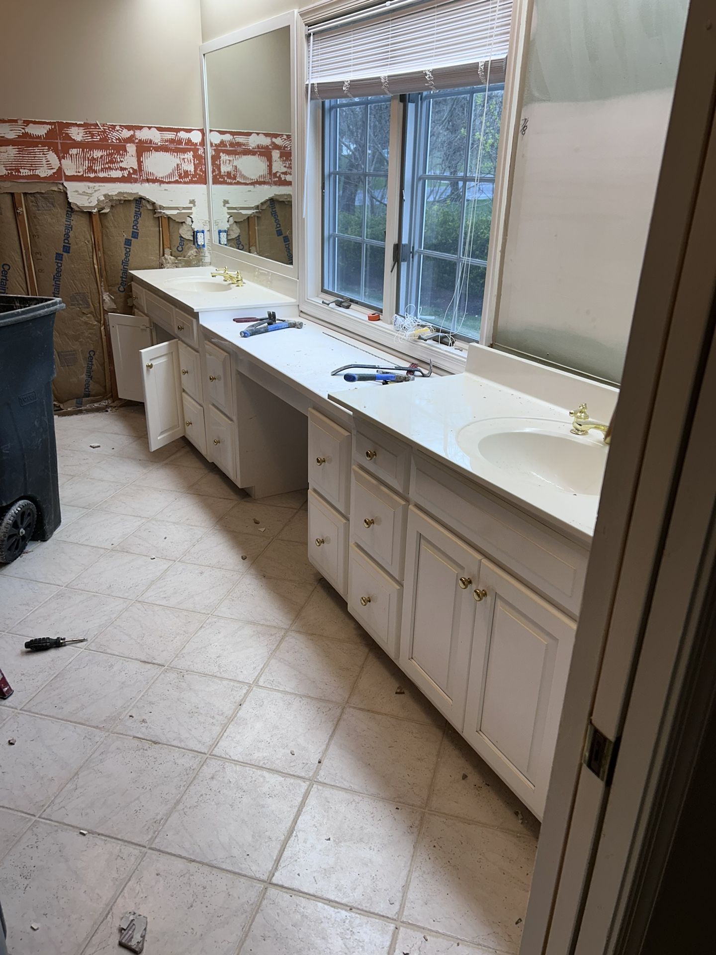 Bathroom Vanities Great Condition