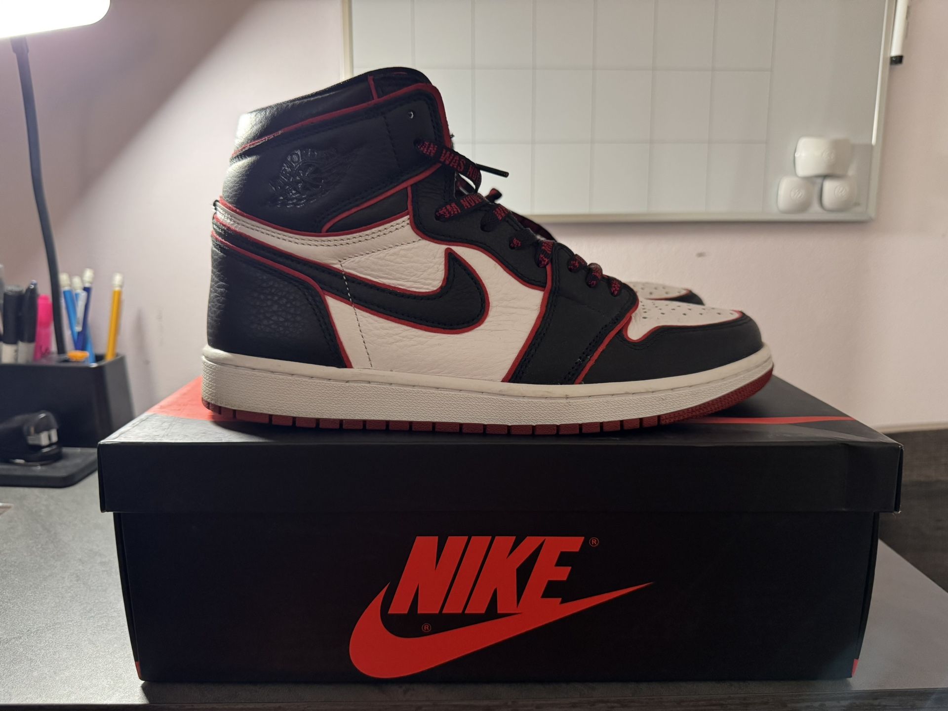 Jordan 1 Retro High Bloodline Size 10