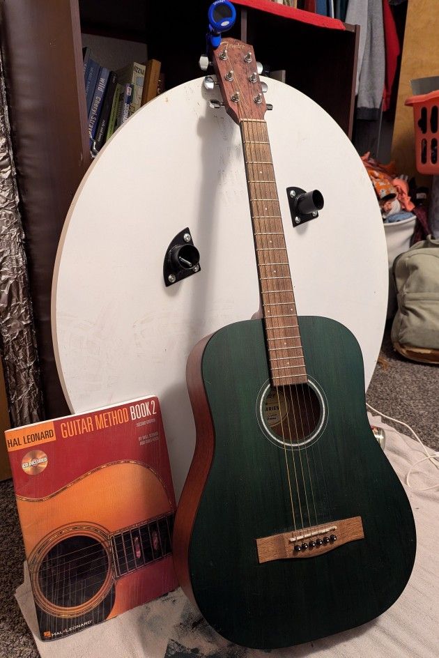 Acoustic Guitar - Fender