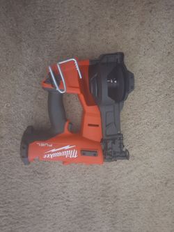 Roofing nail gun