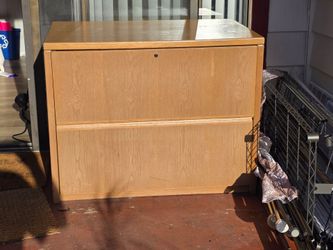 Horizontal file cabinet