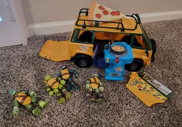 Ninja Turtles Pizza delivery van