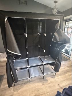 Portable closet