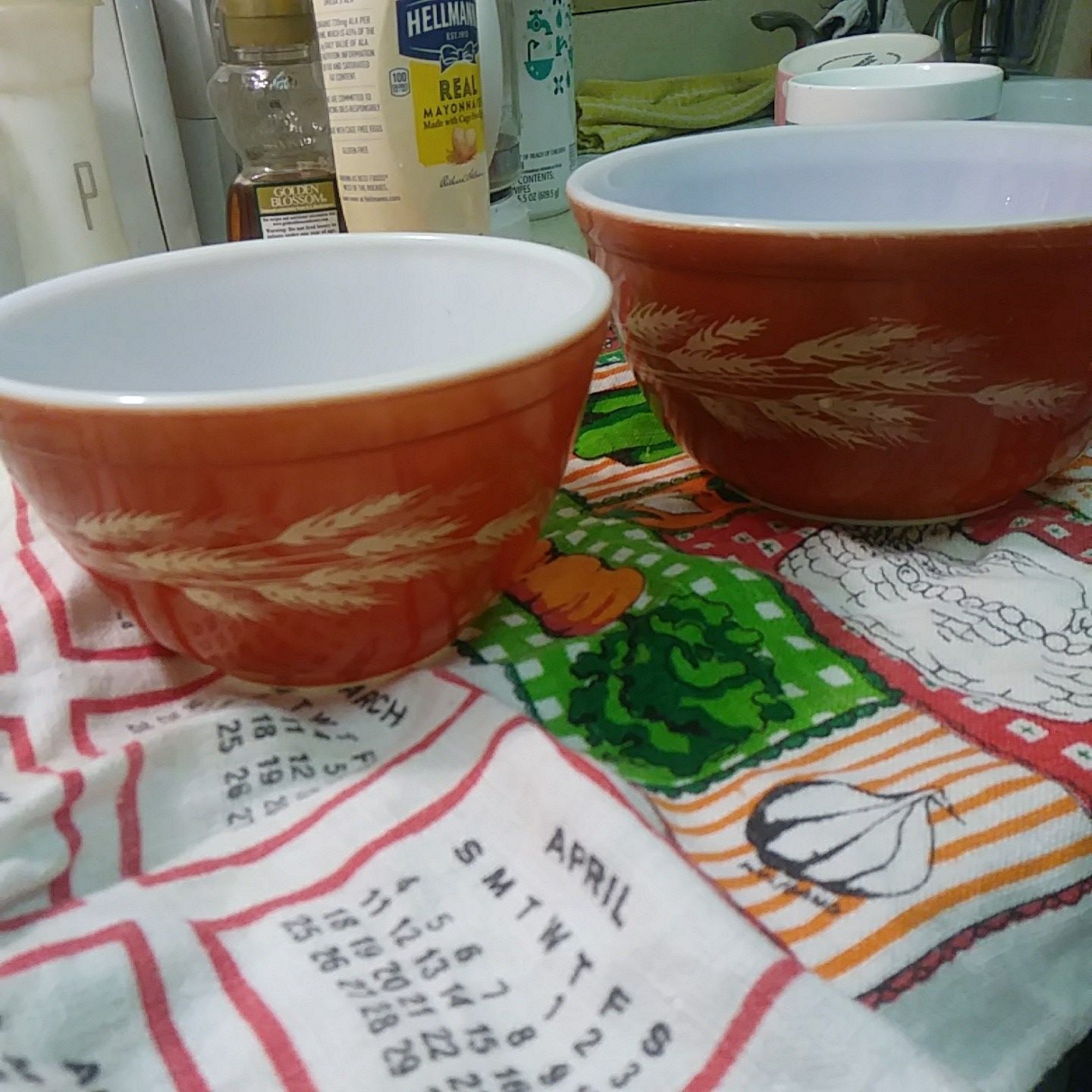 Vintage pyrex Autumn Harvest mixing bowl bowls 401 402