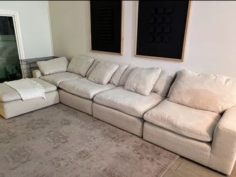 HD Buttercup Sofa / Cloud Couch