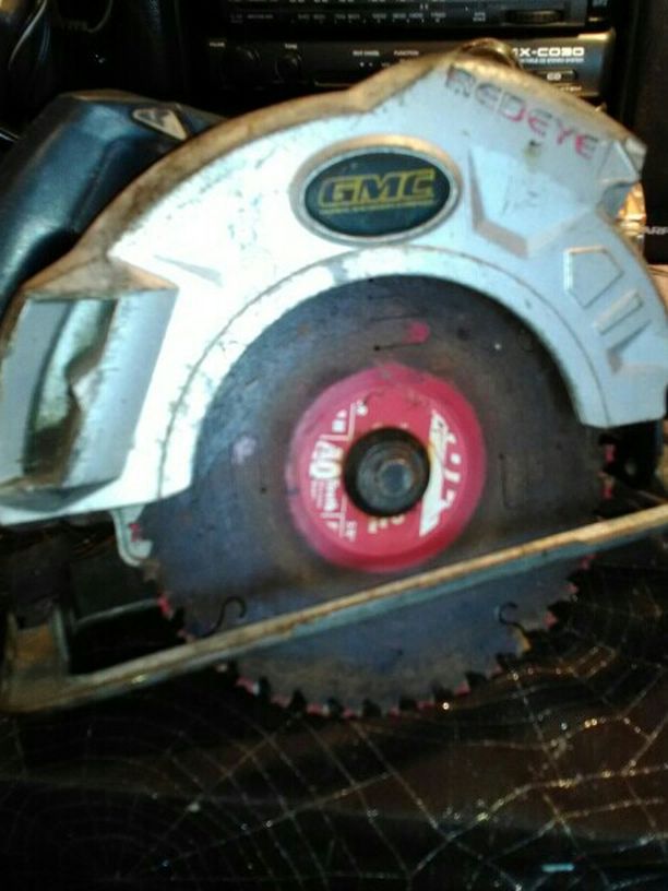 GMC Redeye 7 1/4 In. Circular Saw