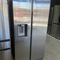 Samsung 2 Door / Side By Side Refrigerator With Water And Ice 