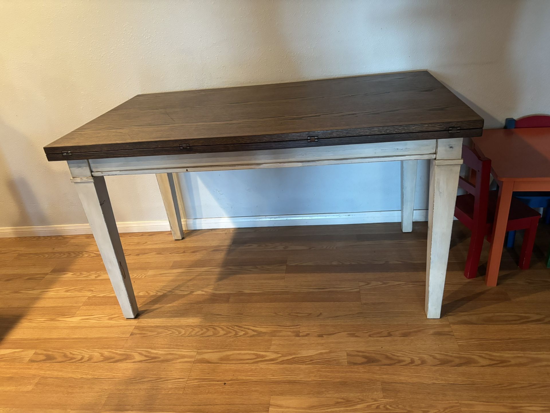 Fold out table