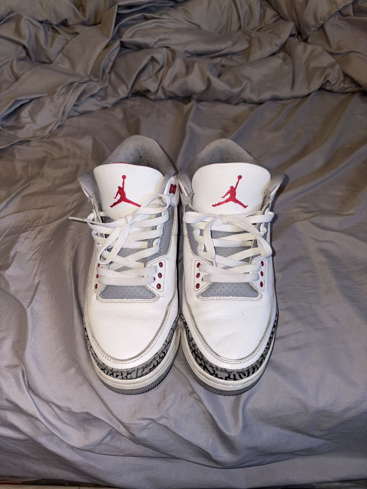Jordan 3 Fire Reds