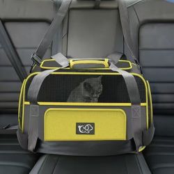 New In Box Pet Carrier Cat Kitten Dog Puppy Airline Approved Travel Breathable Bag