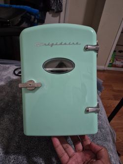 Soda can mini fridge