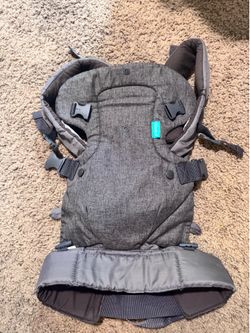 Infantino baby carrier