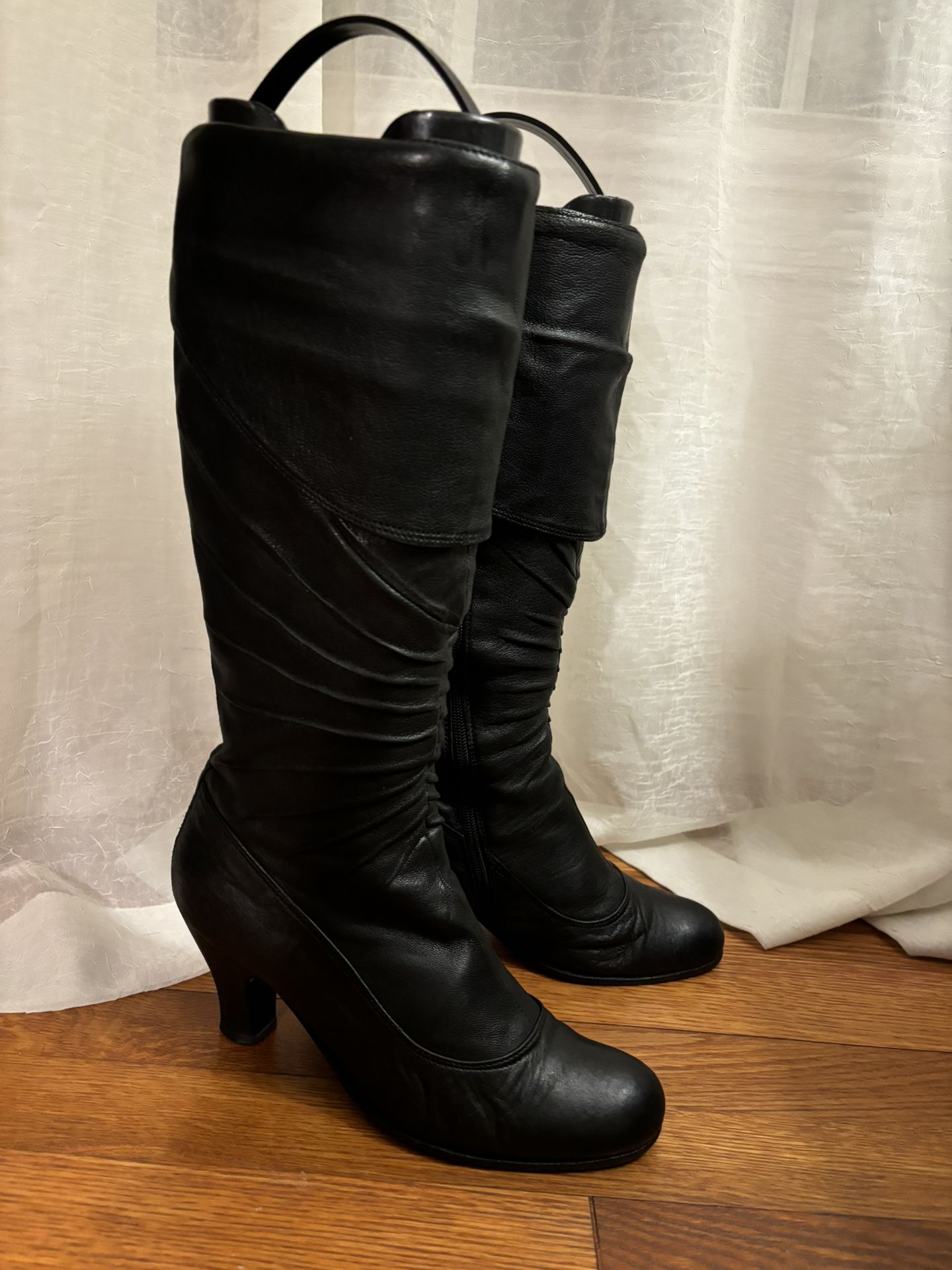Boots, black leather boots
