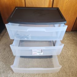 Move out sale - Sterilite 3 Drawer Cart