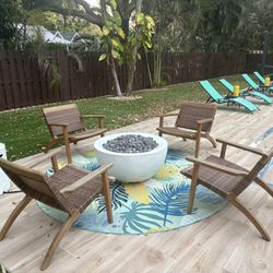 Modern Propane Firepit With 4 Teak Chairs 