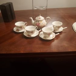 TEA SET X4$20.00