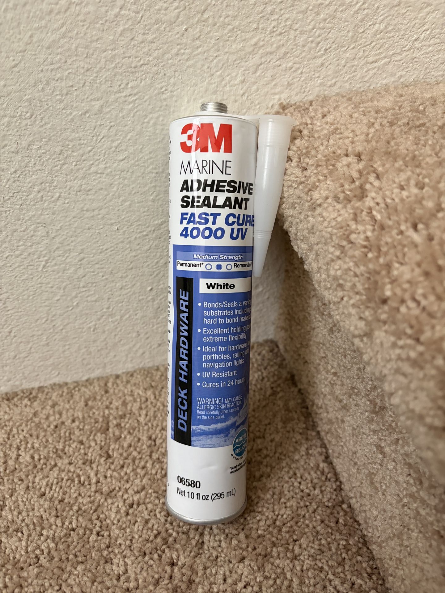 3M Marine Adhesive Sealant 4000 UV, PN06580, White, Medium Strength Flexible Waterproof Adhesive Sealant for Boats and RVs, UV Resistant, Cures in 24