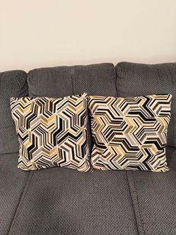Decorative mix color soft pillows- set of 2