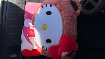 Hello kitty blanket