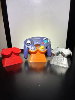 GAMECUBE CONTROL STANDS