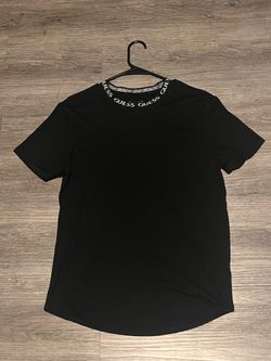 Guess black t shirt