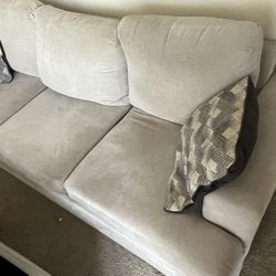 Furniture - Couch 