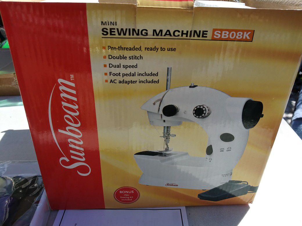 Mini Sewing machine $15