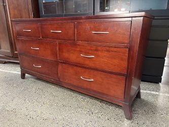 NEW CLASSIC Cherry Transitional 7-Drawer Low Dresser
