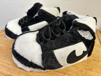 Nike Black and Navy Slippers comfy warm cute