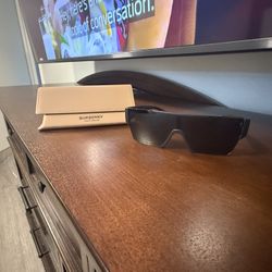 Burberry Sunglasses 