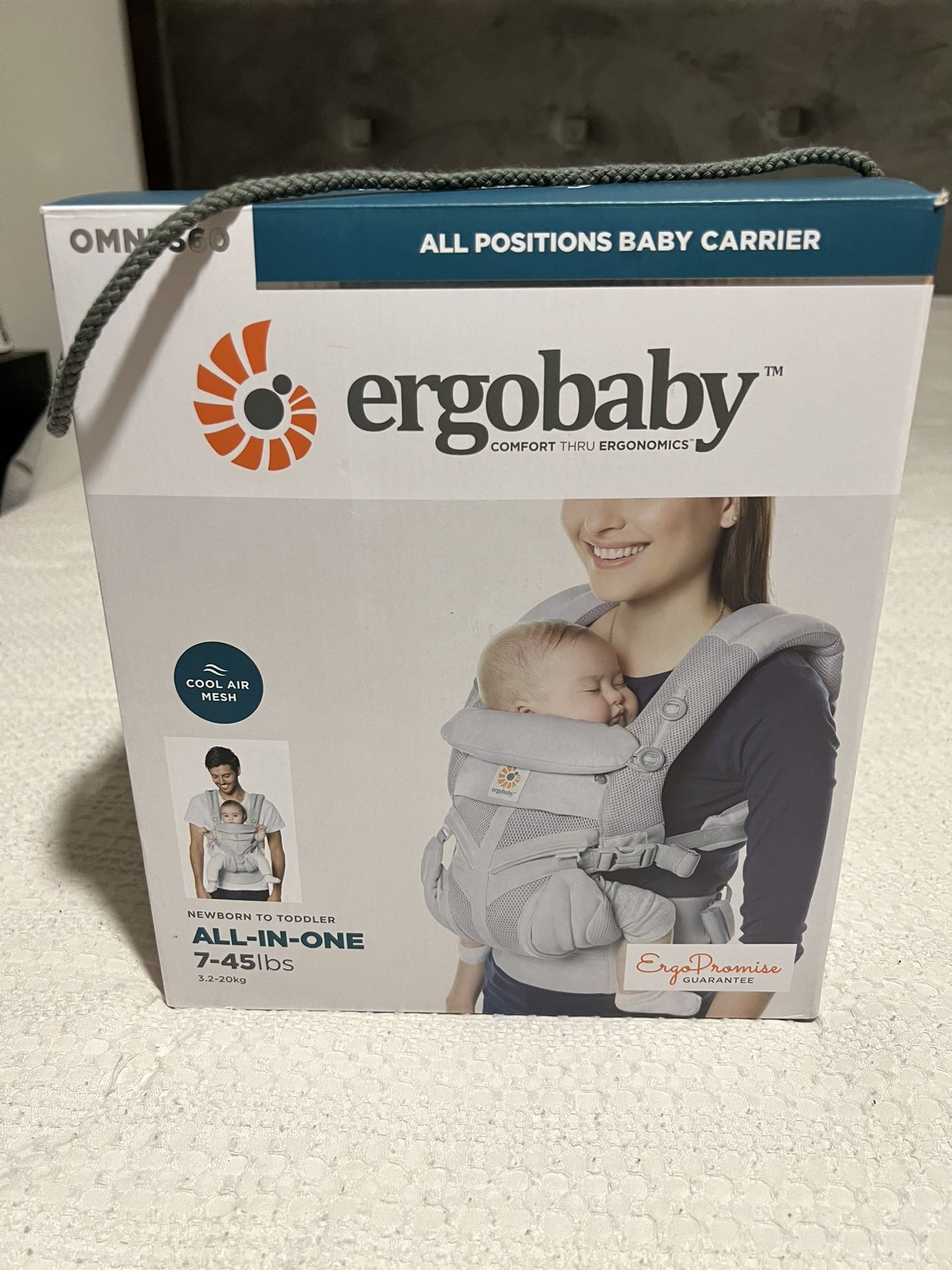 ERGOBABY CARRIER