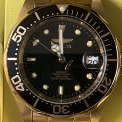 Automatic Divers Watch  To 660ft  With Ring