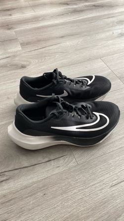 Nike zoom Fly 5, running shoes, size 10