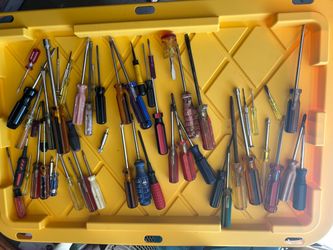 Large collection of screwdrivers