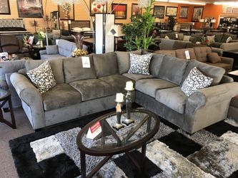 Sectional sofa 🛋 on sale only at elegant Furniture 🎈📦🛋