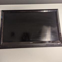 TV And Wall mount 