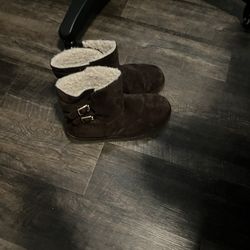 Boots Women And Hats