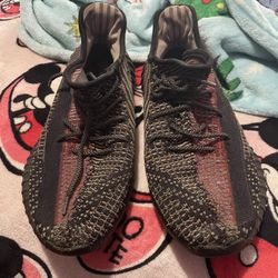 Yeezy V2 Yecheil 