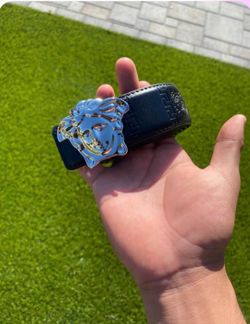 Versaces belt