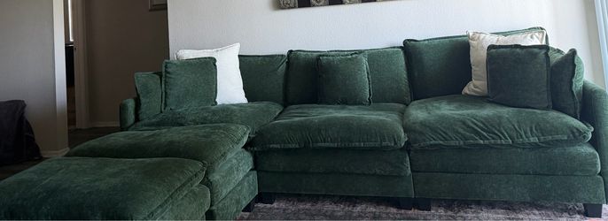 Living Room Couch / Green