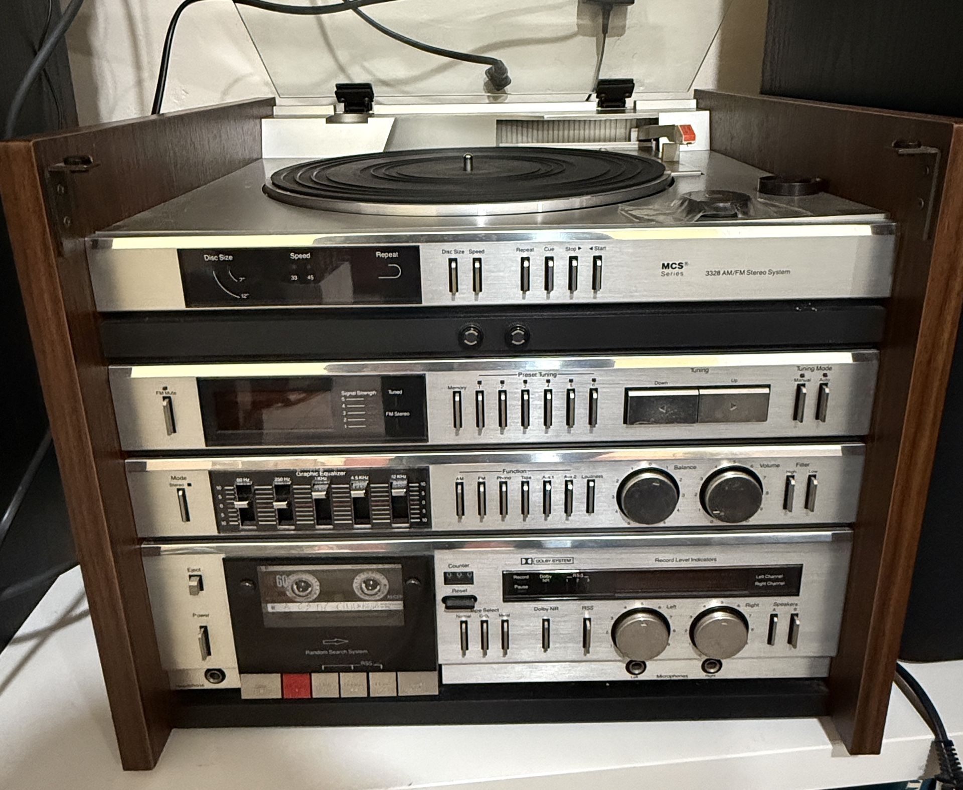 MCS AM/FM Stereo System With 2 Sony Speakers