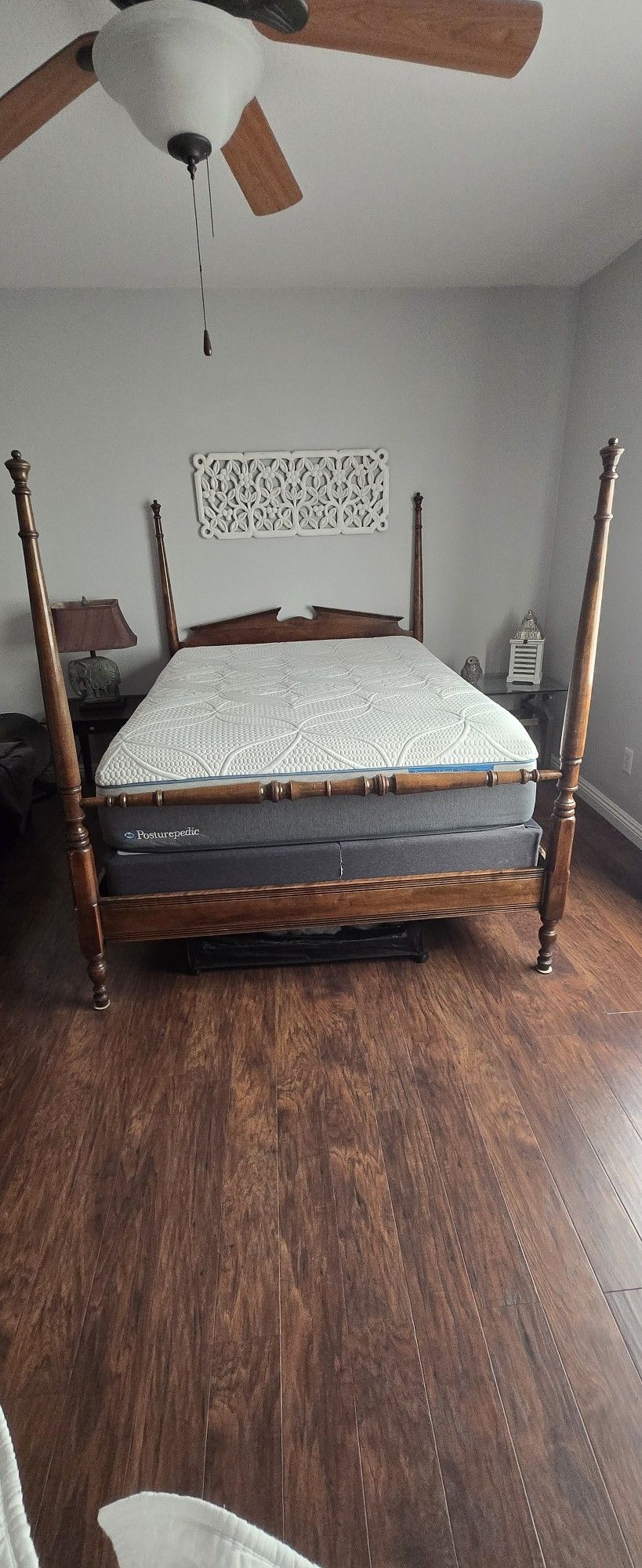 FULL SIZE BED