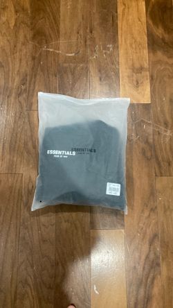 Essential hoddie size medium