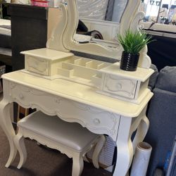 Antique Style Vanity