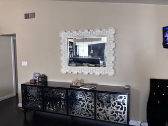 Black glossy TV stand  with 4 doors