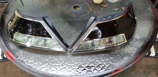 I Do Custom Blacked-Out Headlights&Taillights and side markers However You Want It I Do It!