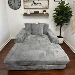 Sealy Foam Chair (NEW) 