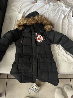 Women’s Black Canadian Snow Jacket