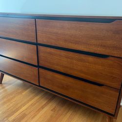 New Oak MCM Dresser! Includes Free Delivery 🚚! Free Assembly!
